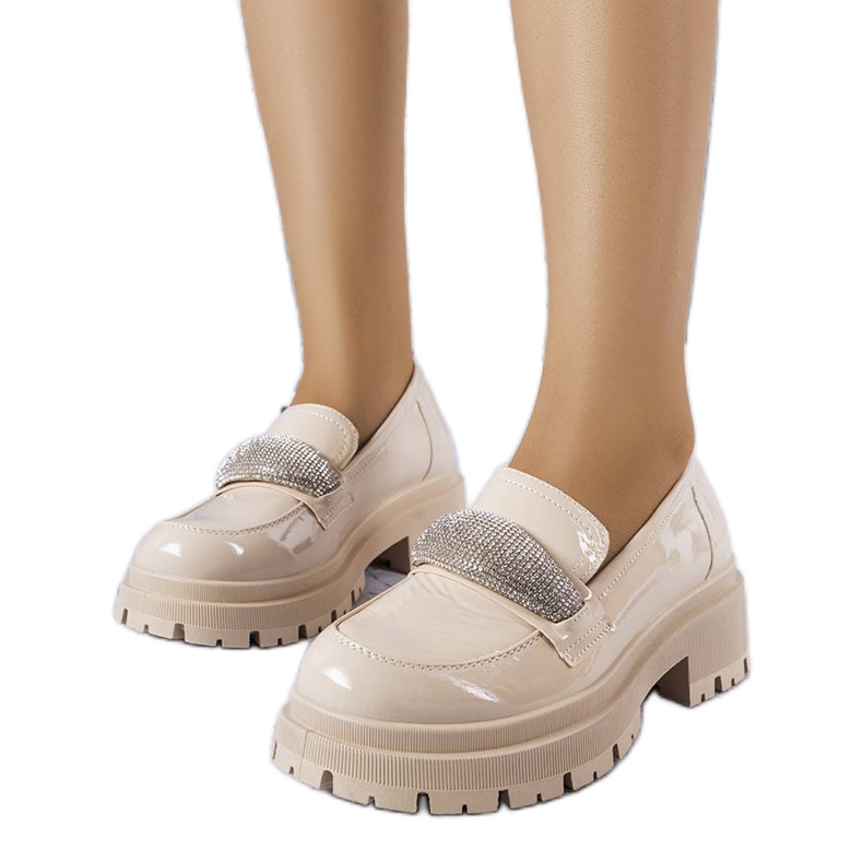Beige lacquered brogues with cubic zirconias from Mouss