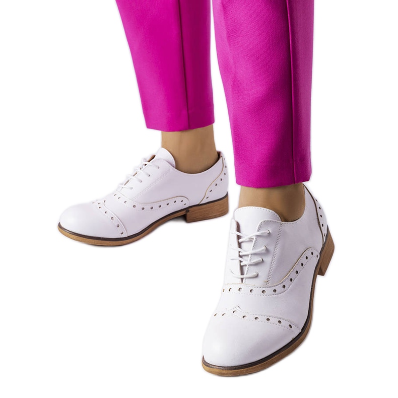 White shoes LS5379 White