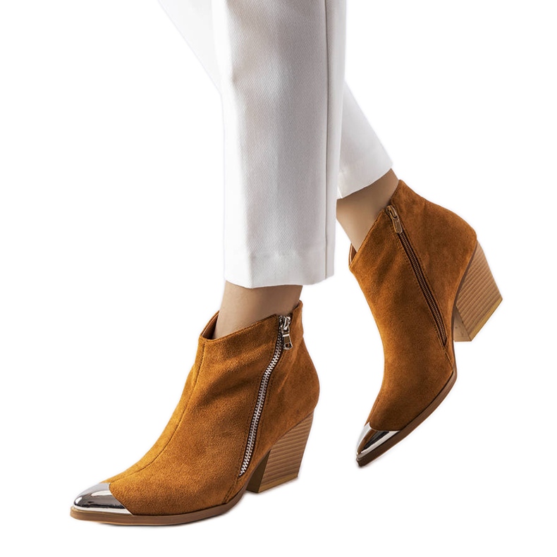 Brown cowboy boots with a metal toe from Vergne