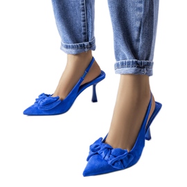 Blue pins with a bow from Olengo