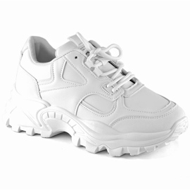 Women's sports shoes on the platform white eVento 5465