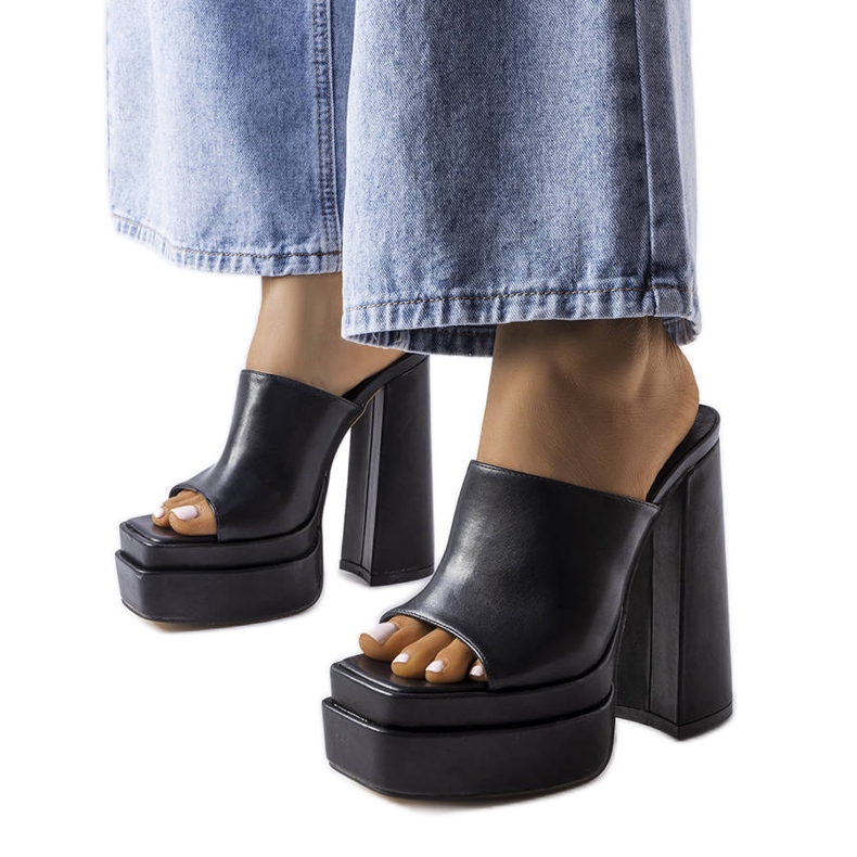 BM Black high heel sandals from Mercure