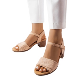 Beige low heel sandals from Broom Beige low heel sandals from Broom