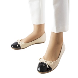 Beige patent toe ballerinas from Despins