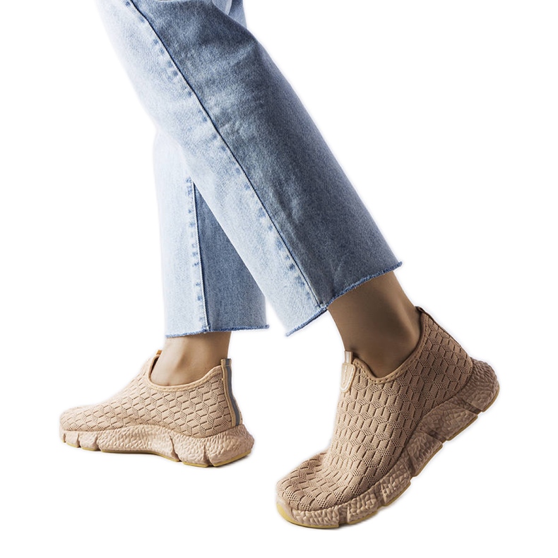 Beige sports slip-on sneakers from Obenor Beige sports slip-on sneakers from Obenor