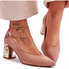 Suede Pumps With A Decorative Heel Maciejka 05042-15 Pink