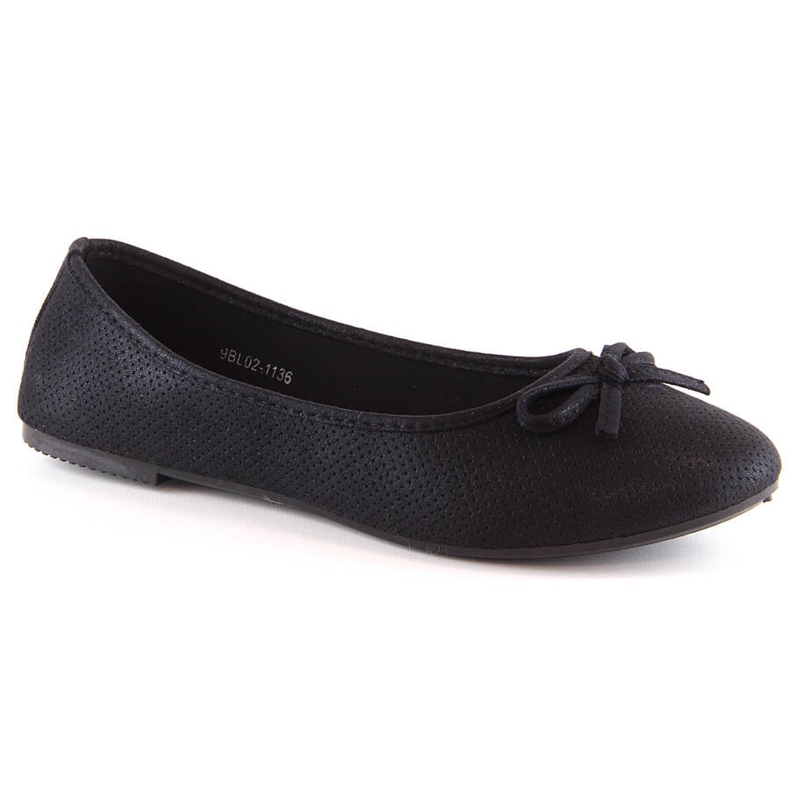 Women's black ballerinas with a bow eVento 1136