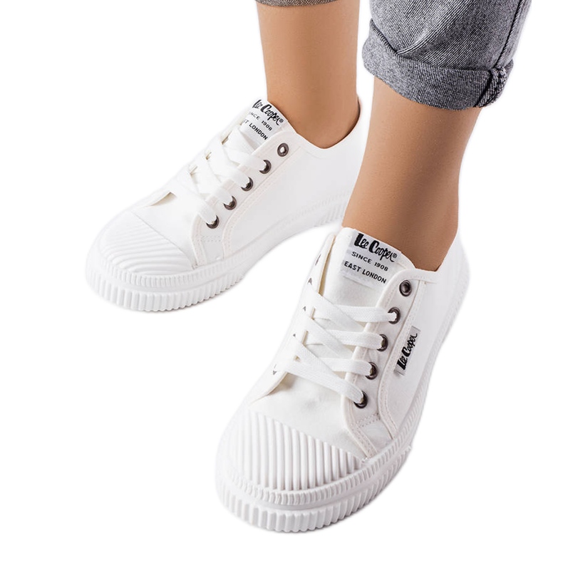Lee Cooper LCW-23-44-1613L white sneakers