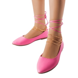 Pink ballerinas with a decorative clasp from Donat