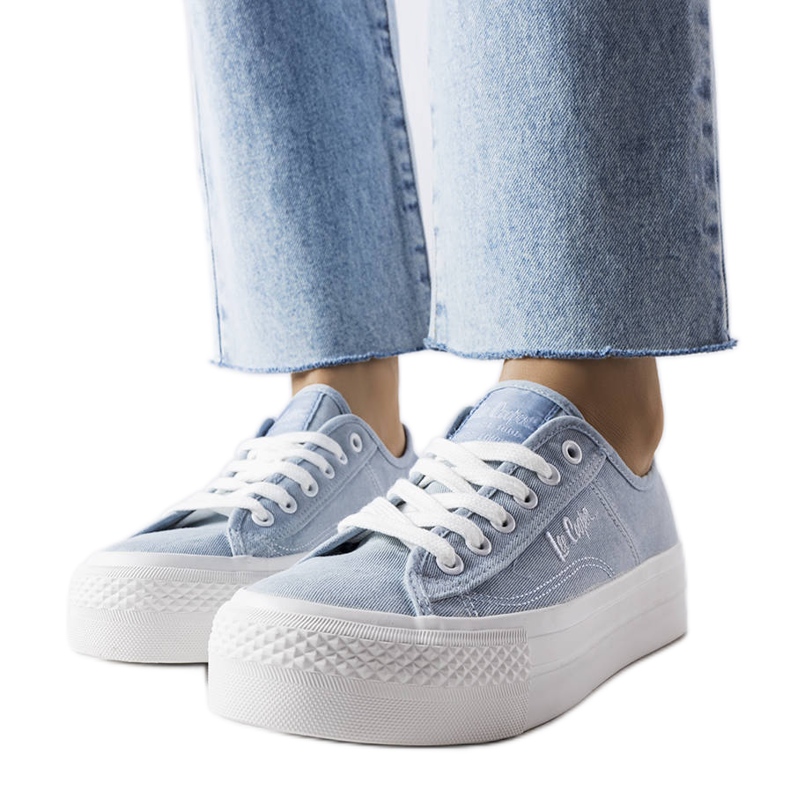 Blue sneakers Lee Cooper LCW-22-31-0891L