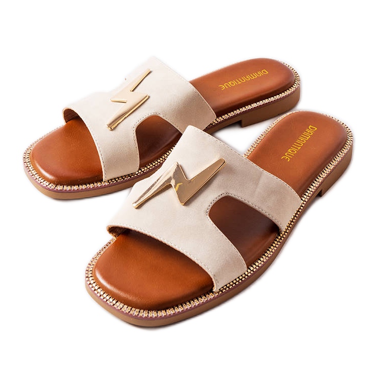 Beige flat slides from Leyra