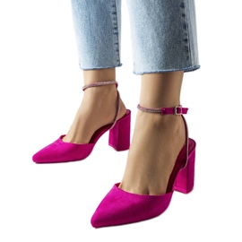 Pink heel pumps from Stella