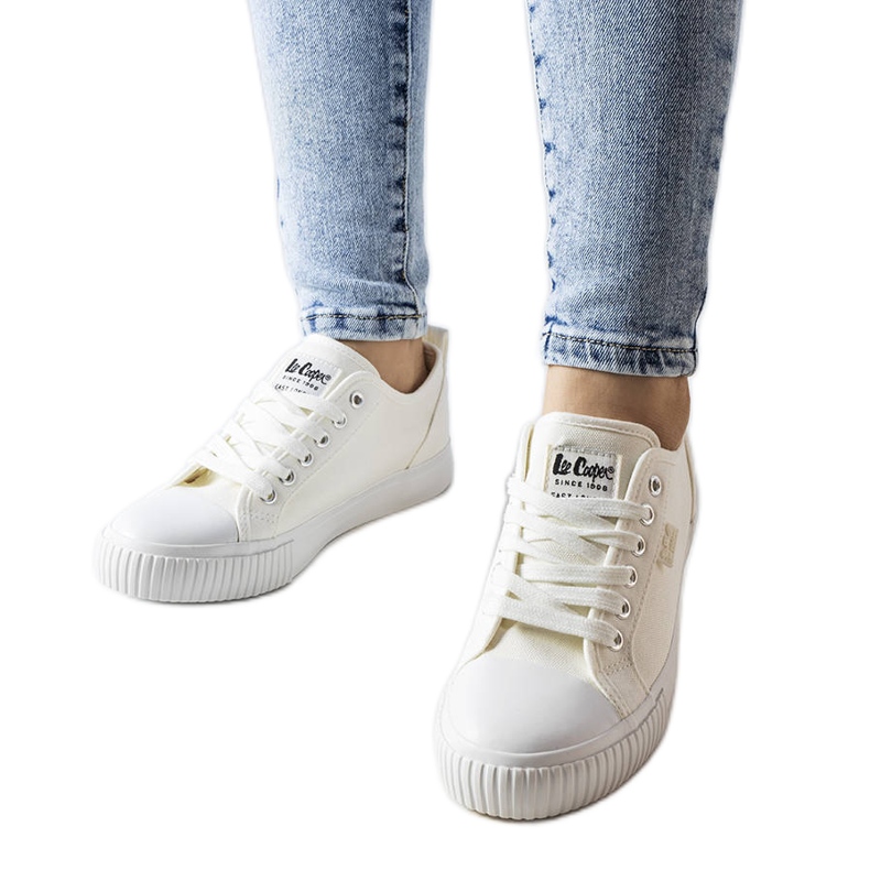 Lee Cooper LCW-22-31-0845L white sneakers Lee Cooper LCW-22-31-0845L white sneakers