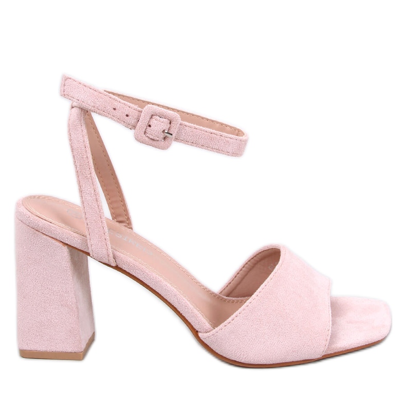 Sandals on the post Loya Pink
