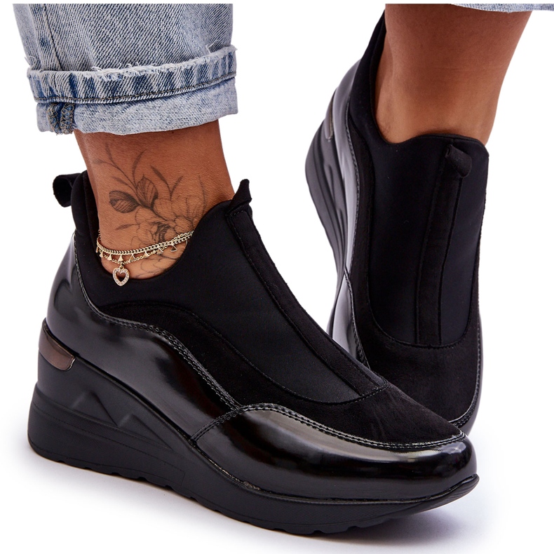 PE1 Women's Slip-On Wedge Sports Shoes Black Farro