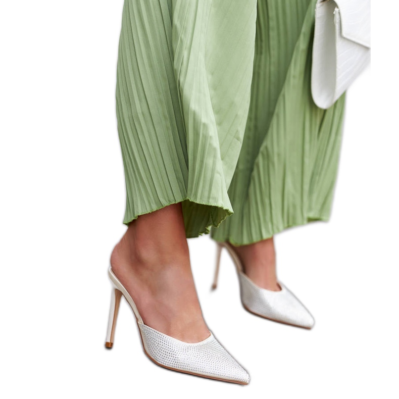 Golden slides on a pin with Ortensio zircons