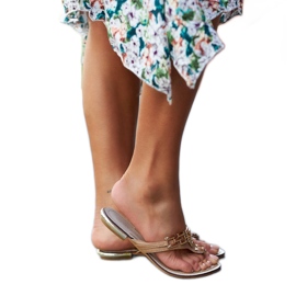 Brown elegant flip flops from Buttapietra