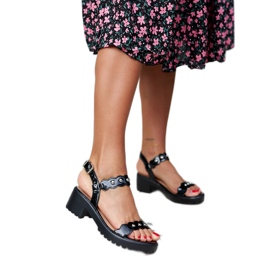 Black sandals from Donizetti