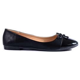 Classic black ballet flats with a Shelovet bow