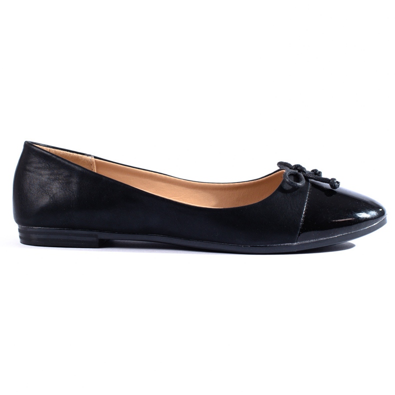 Classic black ballet flats with a Shelovet bow