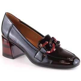 Vinceza W JAN232A black lacquered shoes with a decorative heel Vinceza W JAN232A black lacquered shoes with a decorative heel