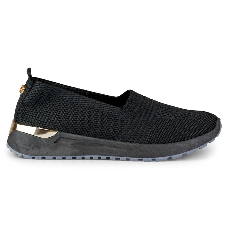 Comfortable, flexible women's casual shoes black