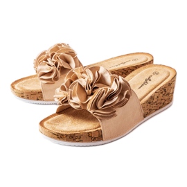 Beige wedge sandals from Estella Beige wedge sandals from Estella