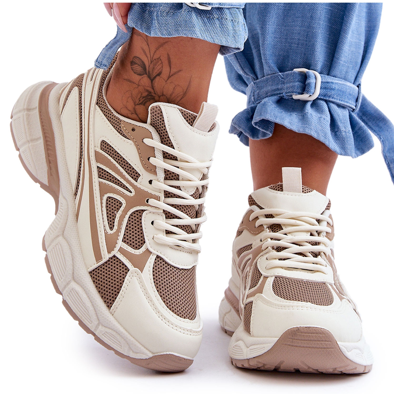 Women Lace-Up Sports Shoes