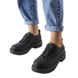 Black flat shoes from Merico