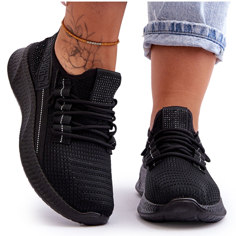 PM1 Slip-on Women's Sports Shoes Black Hold Me!