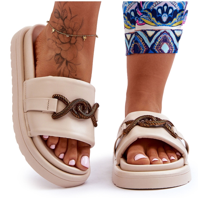 Women's Sandals With Beige Verso