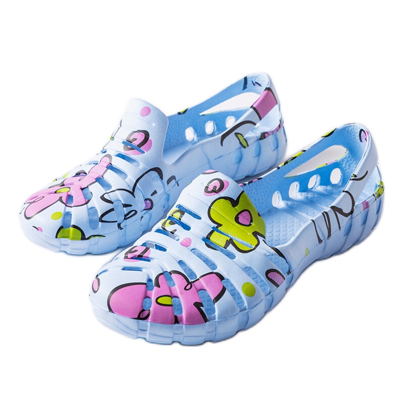 Blue rubber sliders with a Finley pattern