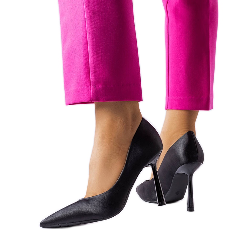 Vinceza Black pins with a satin finish from Vincez