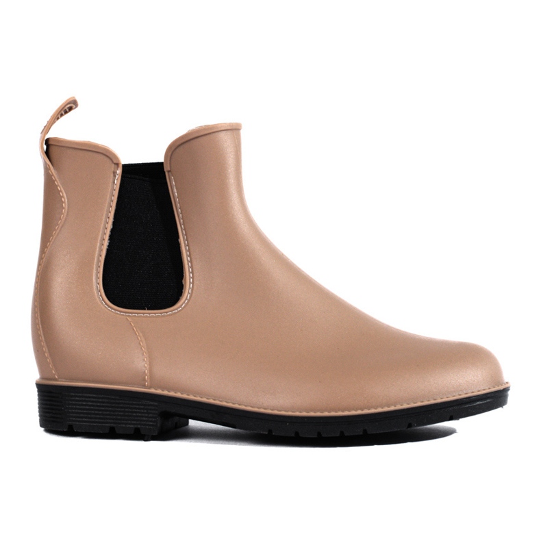 Beige women's boots from Shelovet