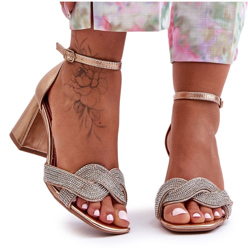 Low Heel Sandals With Rhinestones Rose Gold Monra golden