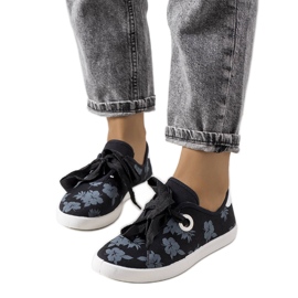 Black floral sneakers from Hurstie Black floral sneakers from Hurstie