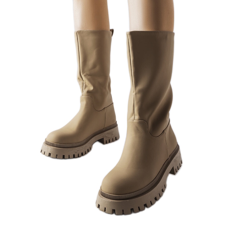 Hollie brown matte boots