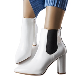 Dolla white lacquered boots on the post Dolla white lacquered boots on the post