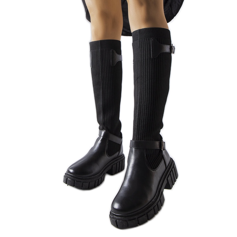 Black boots with a stretchy upper from Courcelle