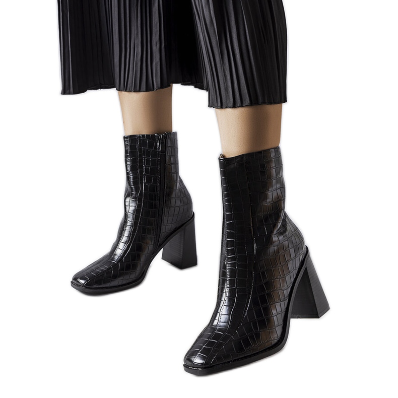 Black ankle boots with imitation crocodile skin from Belluci