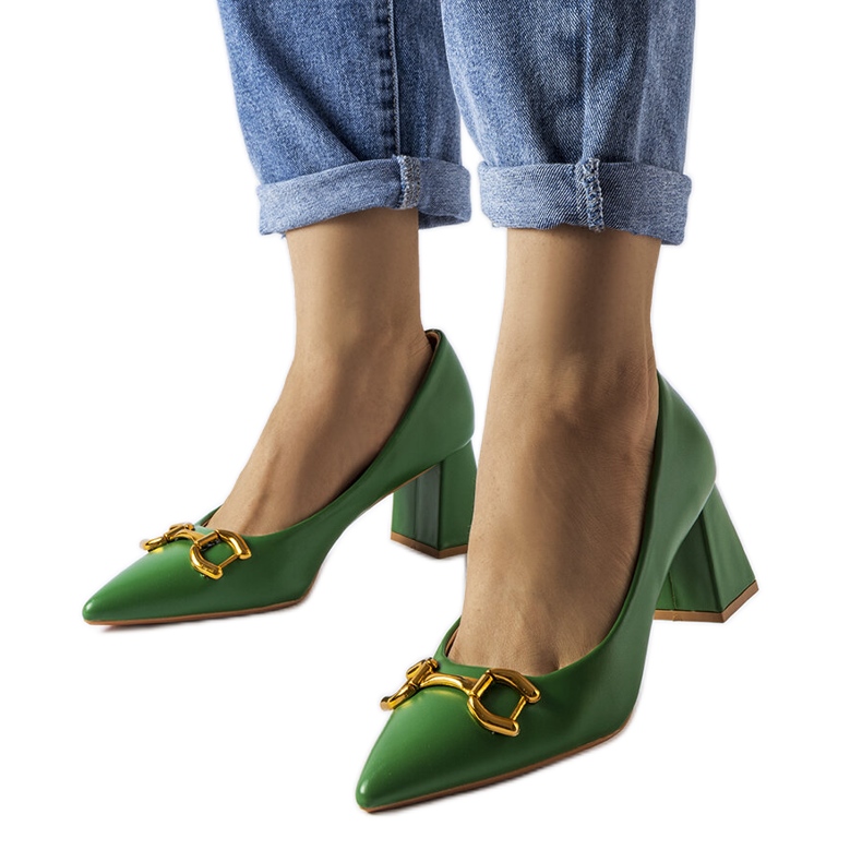 Green pumps on an asymmetric block 9537 Green