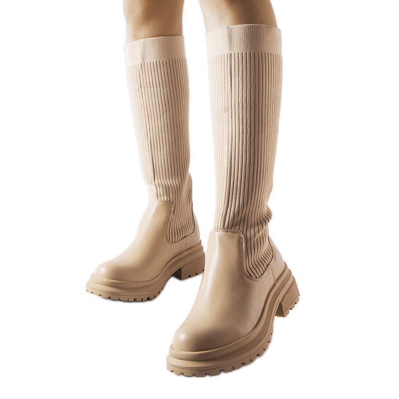 Beige boots with elastic uppers from Montere