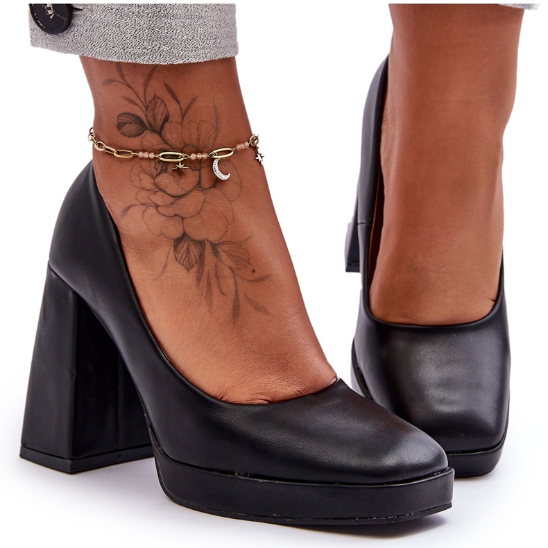 Pumps On Massive Heels Black Rosalia