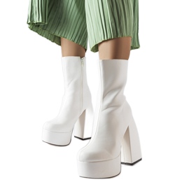 White high heel boots from Baratti White high heel boots from Baratti