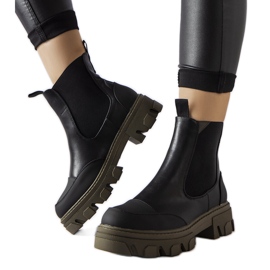Black and green slip-on boots from Sibyla Black and green slip-on boots from Sibyla