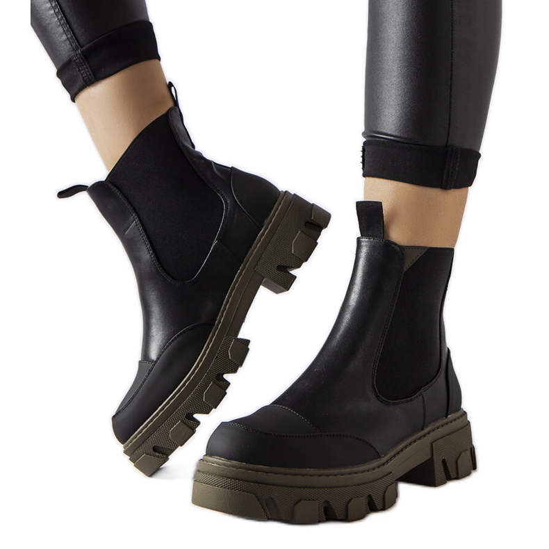 Black and green slip-on boots from Sibyla