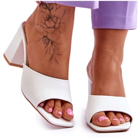 Women's Classic Slippers White Loara