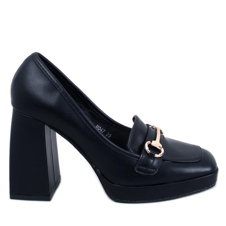 Heeled loafers from Albers Black
