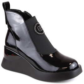 Women's lacquered wedge boots D&A S.Barski Premium Collection MR870-22 black Women's lacquered wedge boots D&A S.Barski Premium Collection MR870-22 black