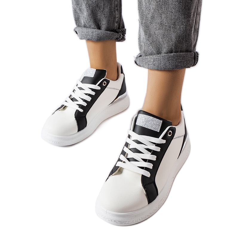 Inna Black and white shoes with a silver accent from Palais Inna Black and white shoes with a silver accent from Palais